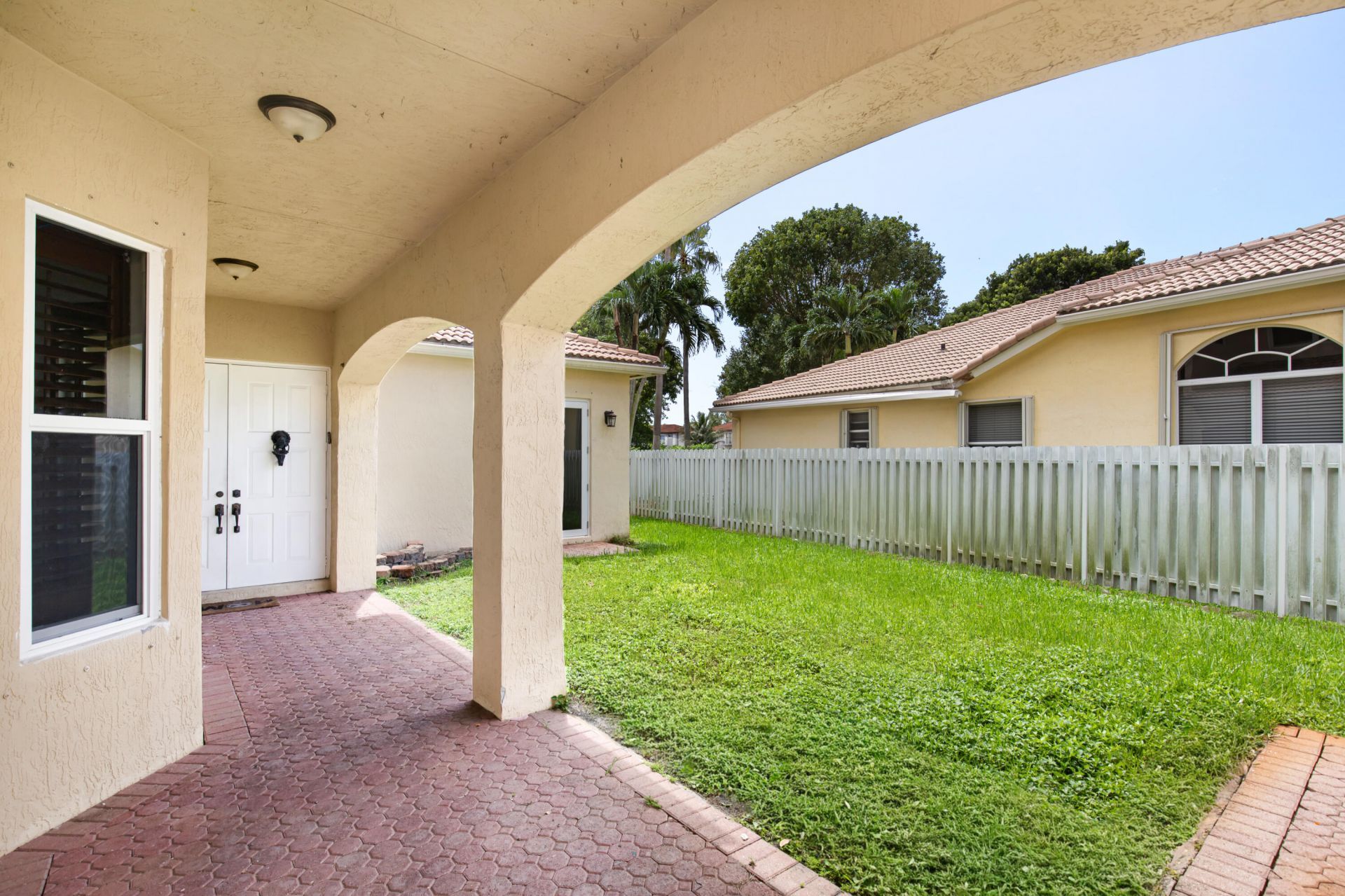 2731 SW 130th Terrace, Miramar, FL 33027 Photo