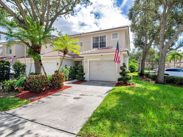 9086 Tremezzo Lane, Boynton Beach, FL 33472