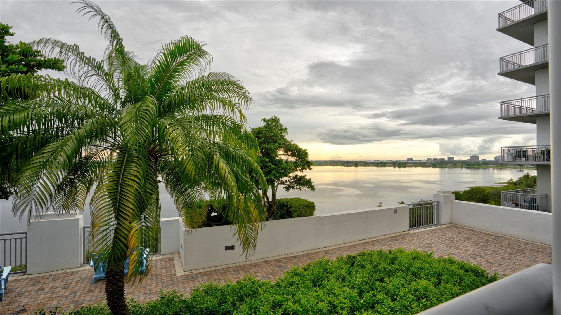 300 S Australian Avenue, Unit 408, West Palm Beach, FL 33401 Photo