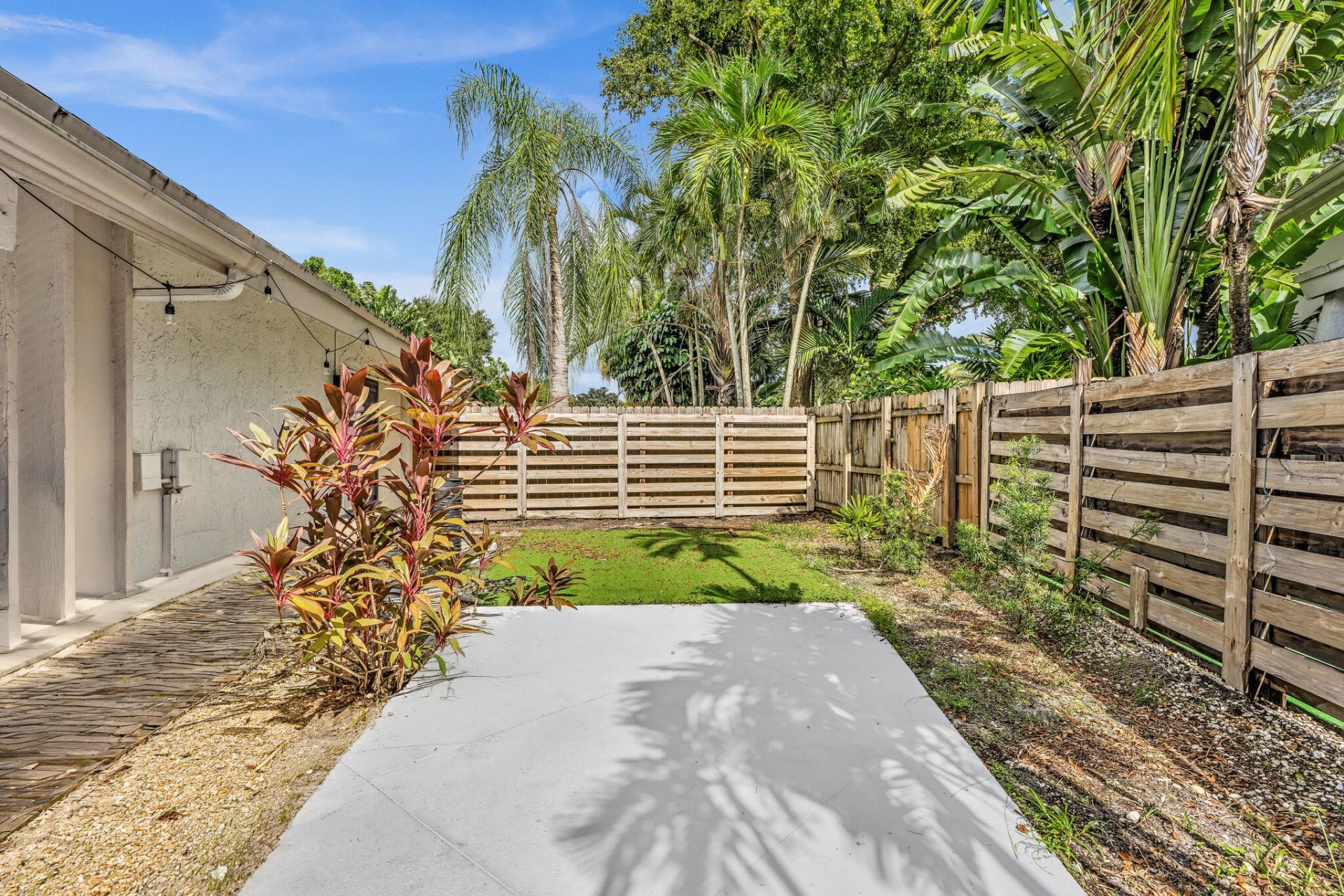 136 Greens Road, Hollywood, FL 33021 Photo