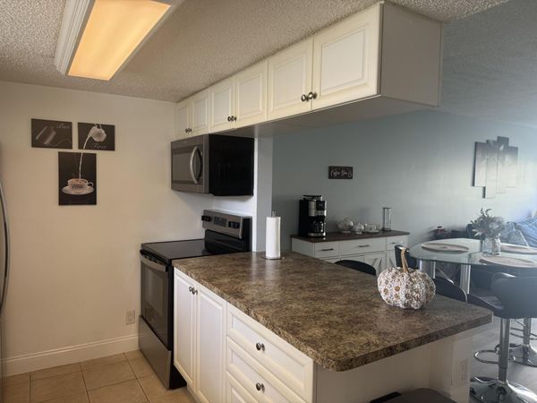 6331 La Costa Drive, Unit B, Boca Raton, FL 33433