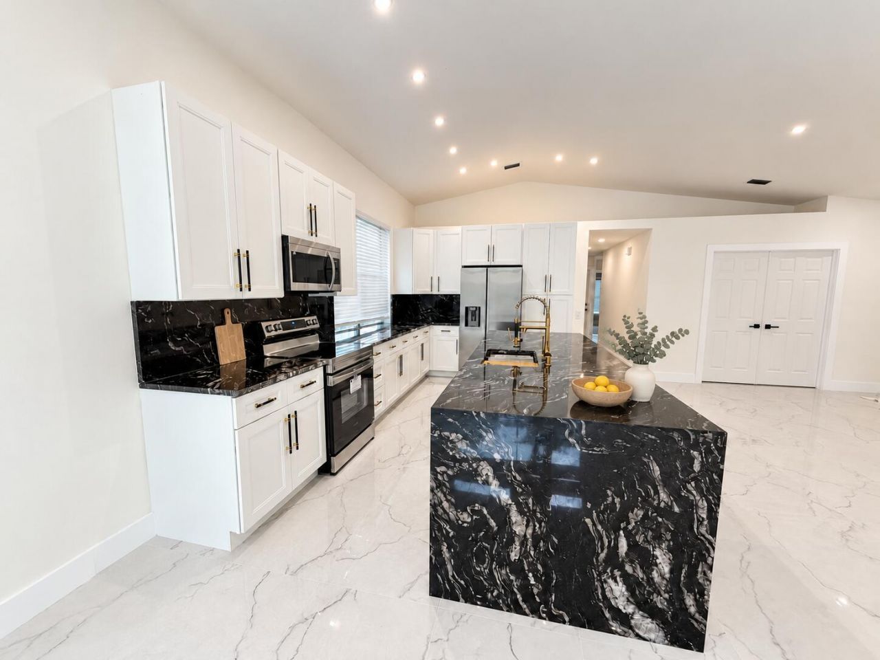 7098 Chesapeake Circle, Boynton Beach, FL 33436 Photo