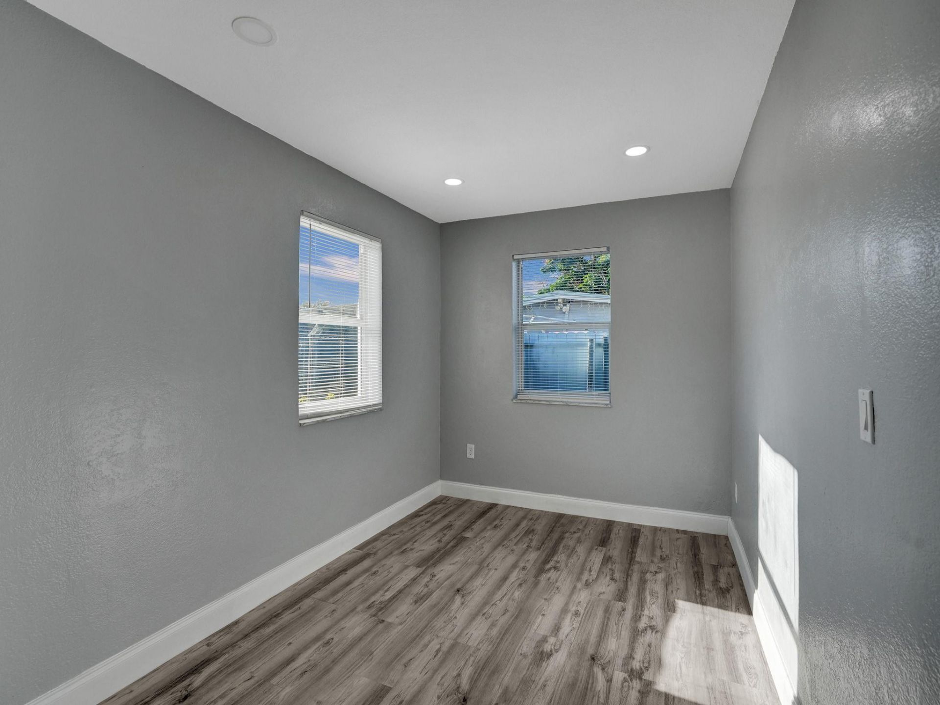 5231 NE 19th Terrace, Pompano Beach, FL 33064 Photo