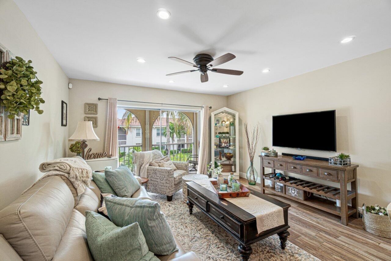 250 NE 20th Street, Unit 230, Boca Raton, FL 33431 Photo