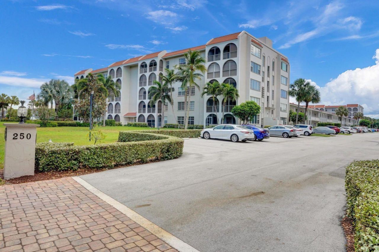 250 NE 20th Street, Unit 230, Boca Raton, FL 33431 Photo
