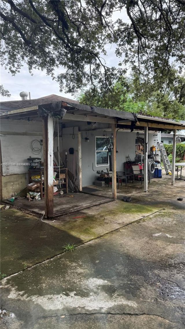 2240 NW 102nd St , Miami, FL 33147 Photo