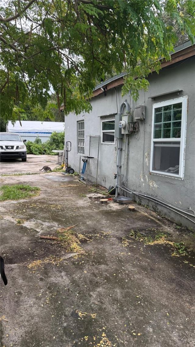 2240 NW 102nd St , Miami, FL 33147 Photo