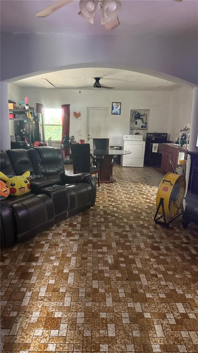 2240 NW 102nd St , Miami, FL 33147 Photo