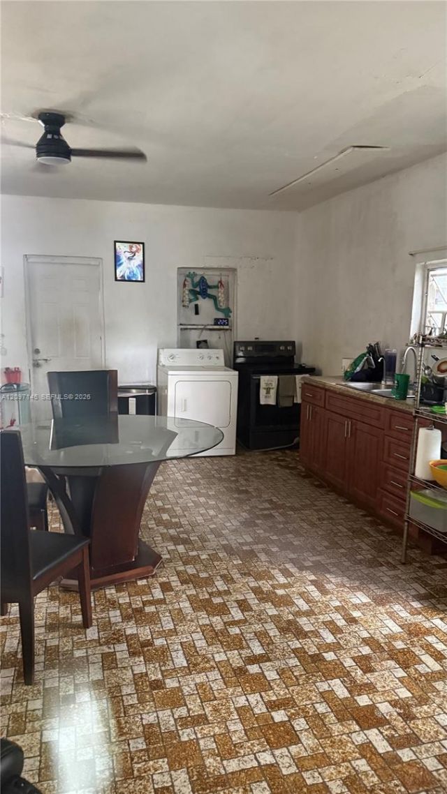 2240 NW 102nd St , Miami, FL 33147 Photo