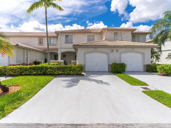 7354 SW 162nd Pl , Miami, FL 33193