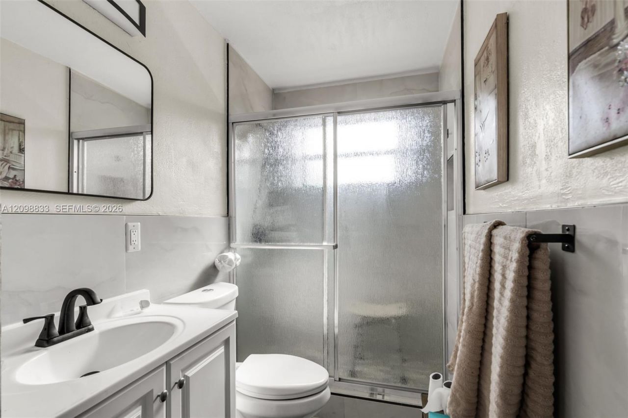 3420 NW 213th Ter , Miami Gardens, FL 33056 Photo