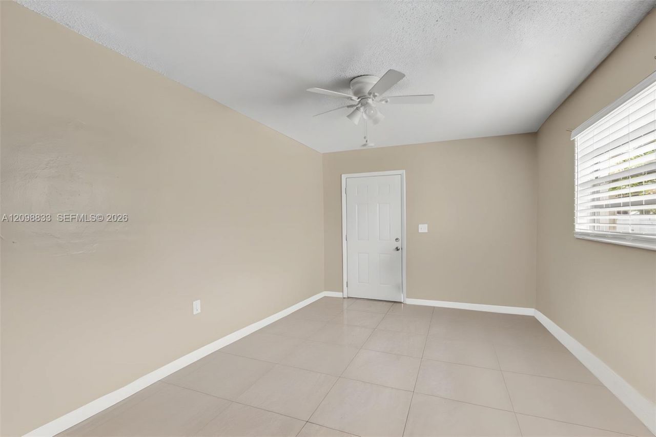 3420 NW 213th Ter , Miami Gardens, FL 33056 Photo