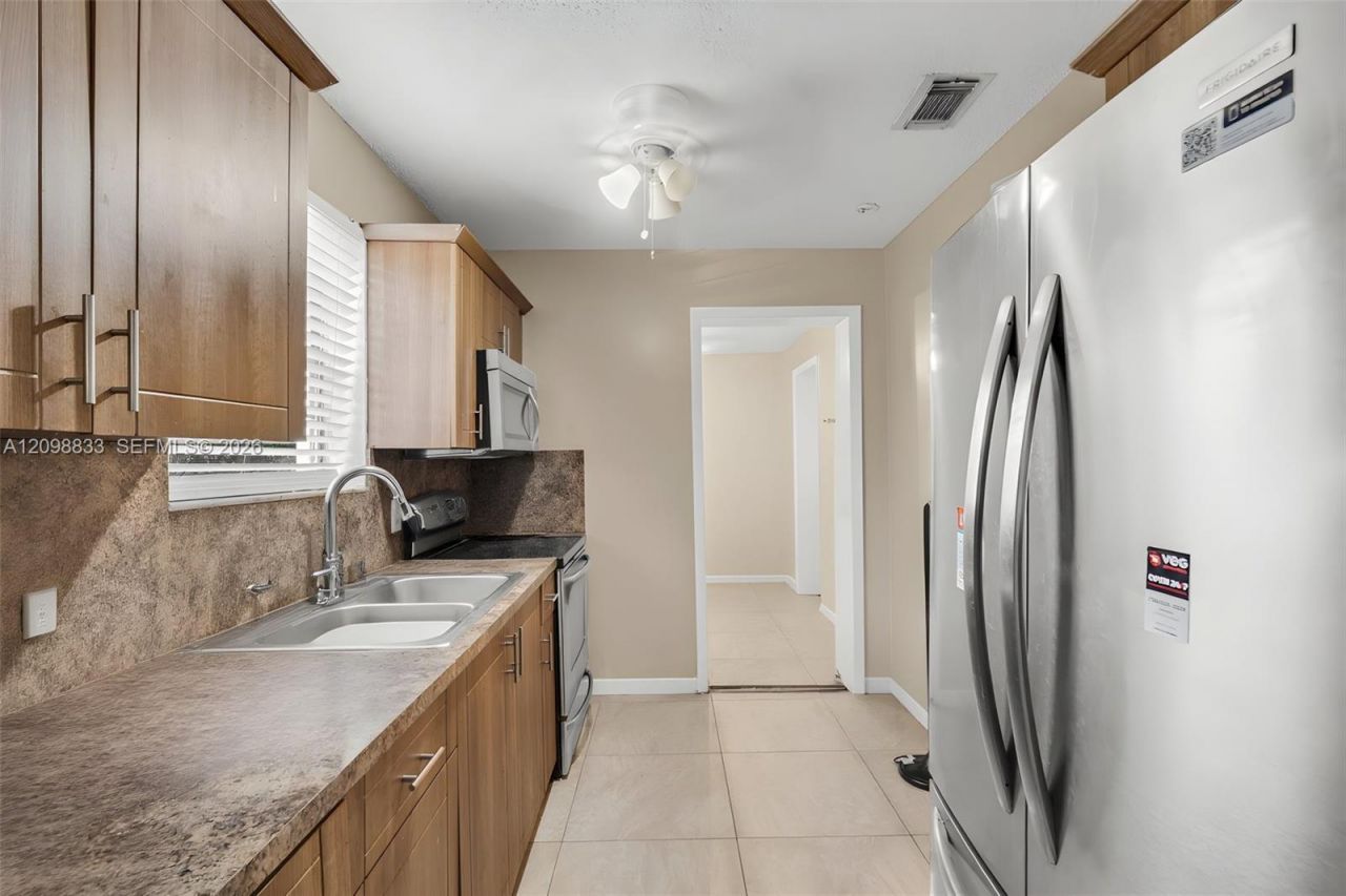 3420 NW 213th Ter , Miami Gardens, FL 33056 Photo