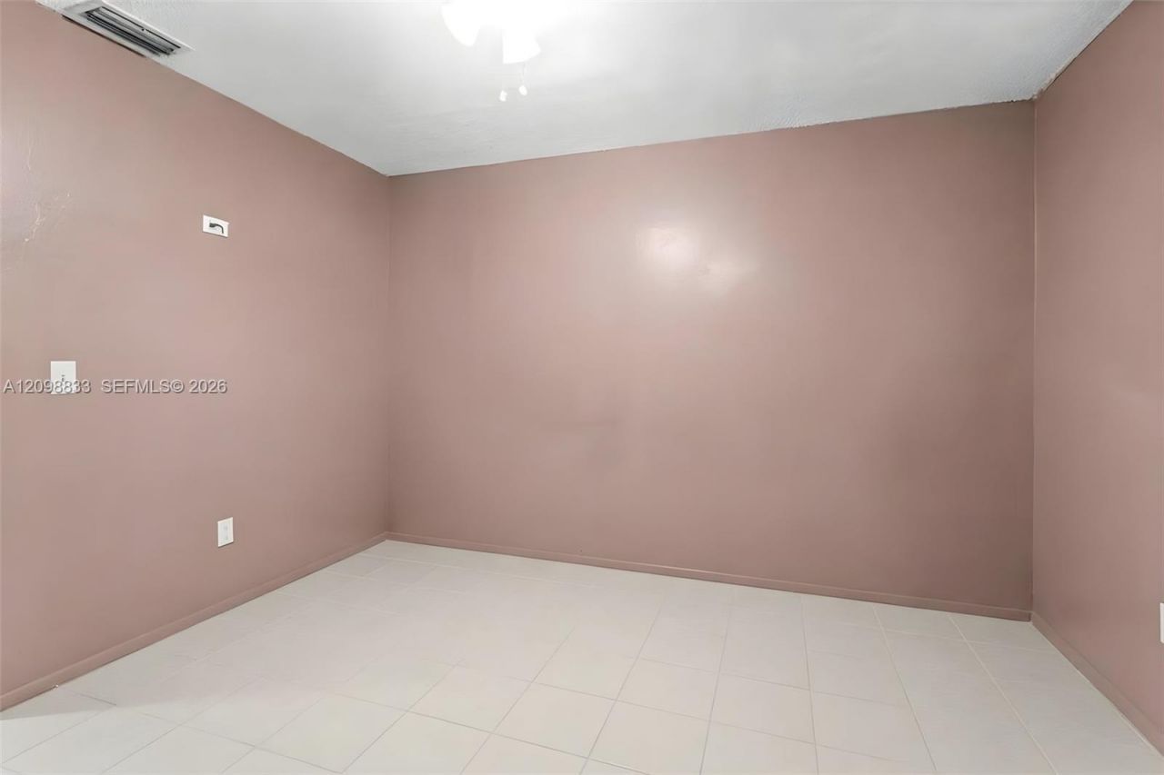 3420 NW 213th Ter , Miami Gardens, FL 33056 Photo