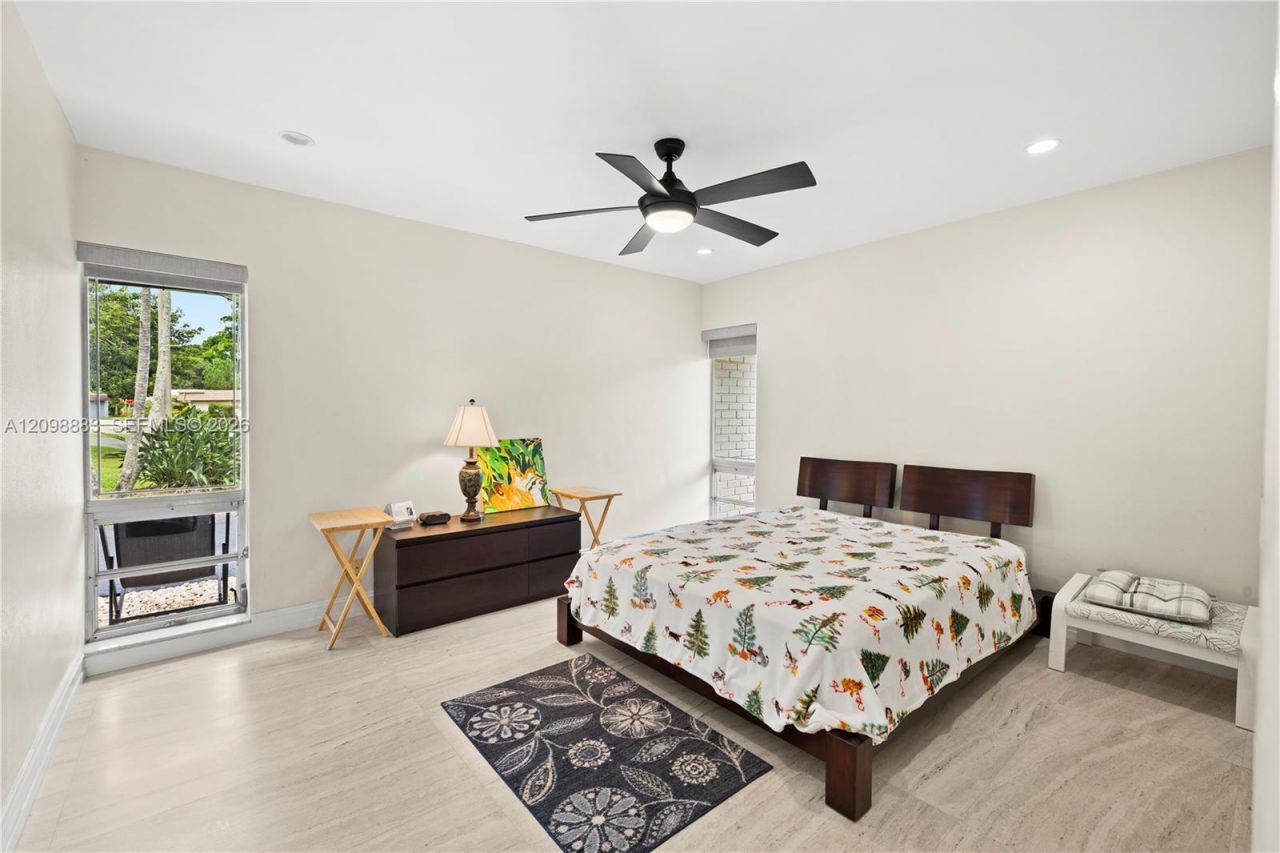6204 Jacaranda Cir , Tamarac, FL 33319 Photo