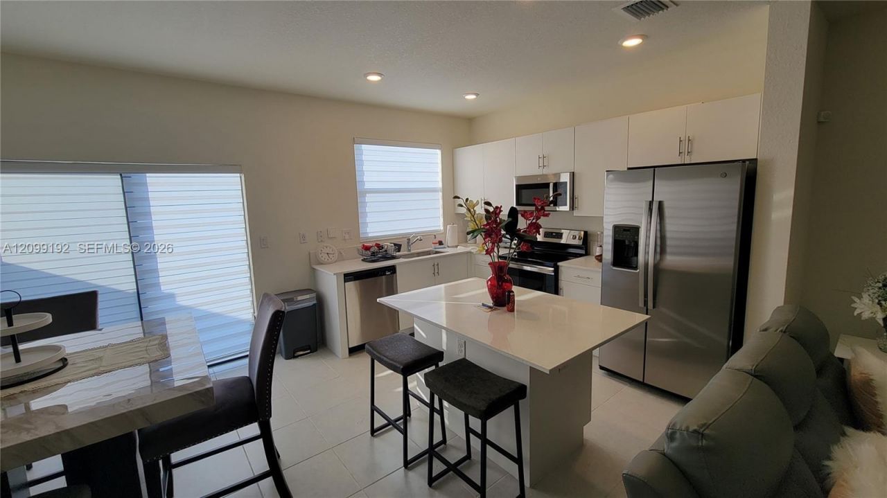 11418 W 34th Ct , Unit ., Hialeah, FL 33018 Photo