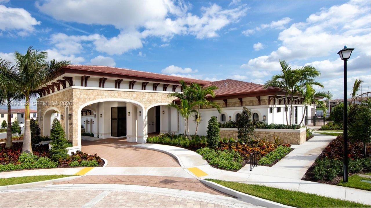 11418 W 34th Ct , Unit ., Hialeah, FL 33018 Photo