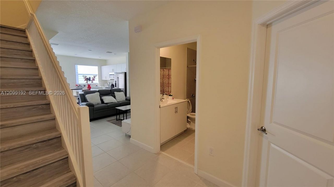 11418 W 34th Ct , Unit ., Hialeah, FL 33018 Photo