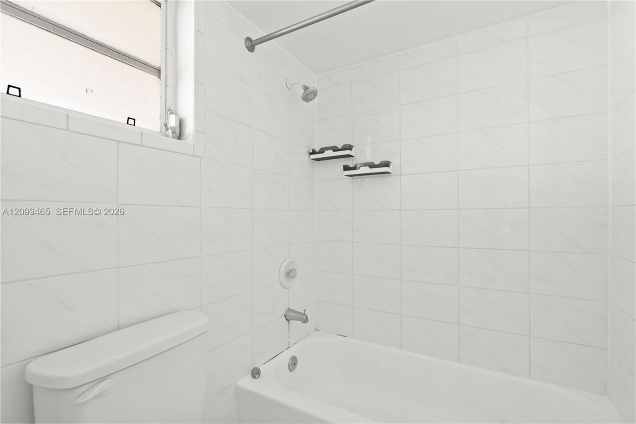 8870 Fontainebleau Blvd , Unit 503, Miami, FL 33172 Photo