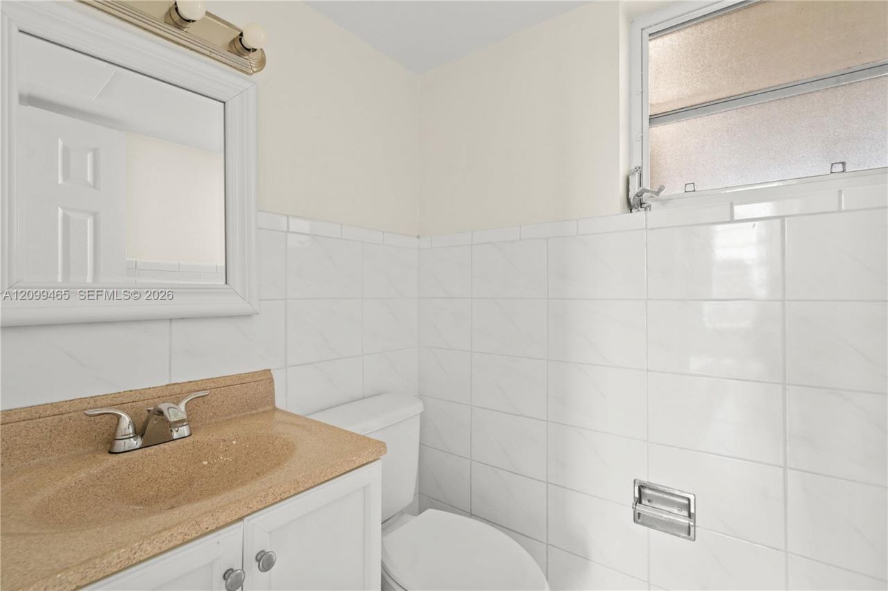 8870 Fontainebleau Blvd , Unit 503, Miami, FL 33172 Photo