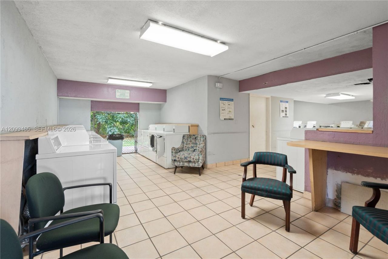 8870 Fontainebleau Blvd , Unit 503, Miami, FL 33172 Photo