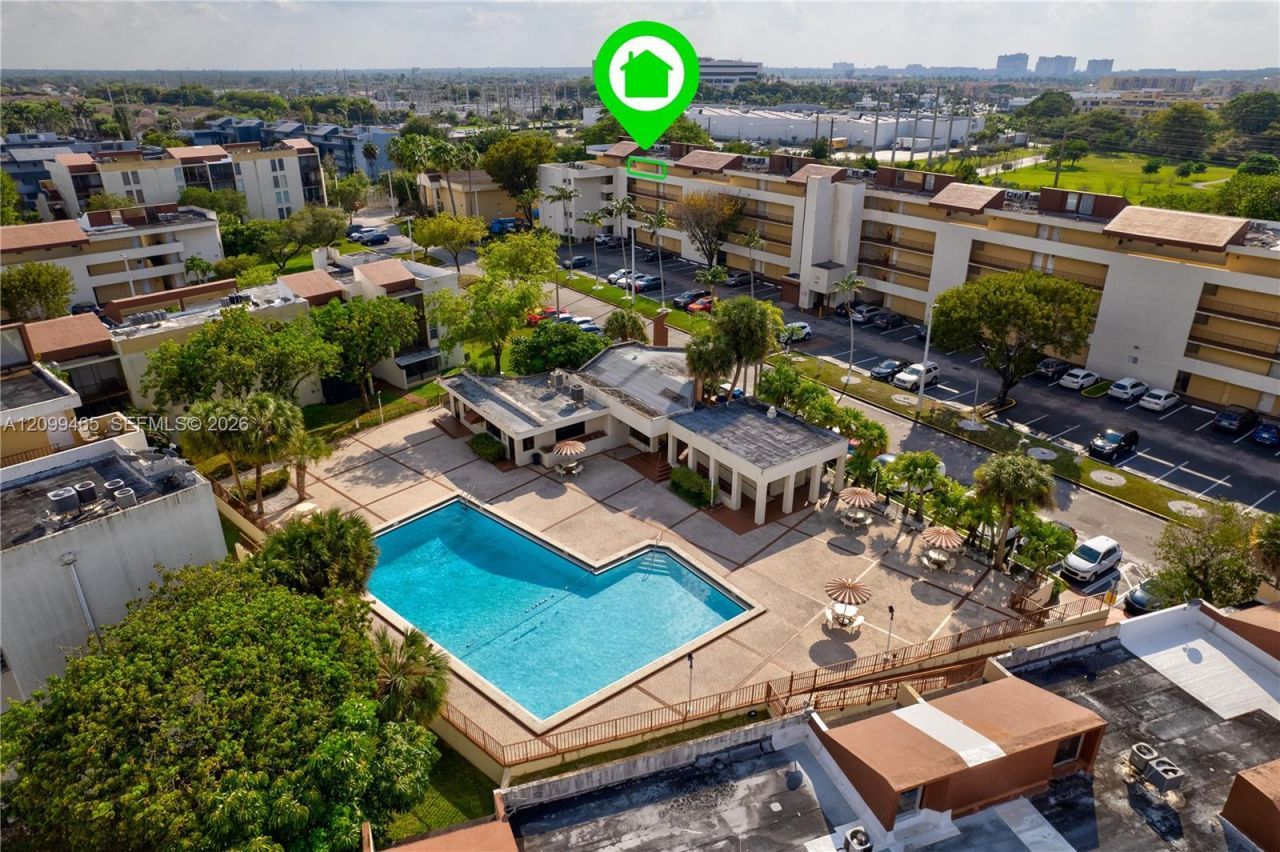 8870 Fontainebleau Blvd , Unit 503, Miami, FL 33172 Photo