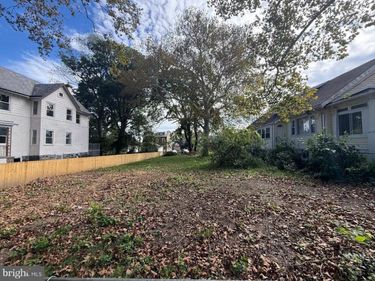 EAST LANSDOWNE, PA 19050