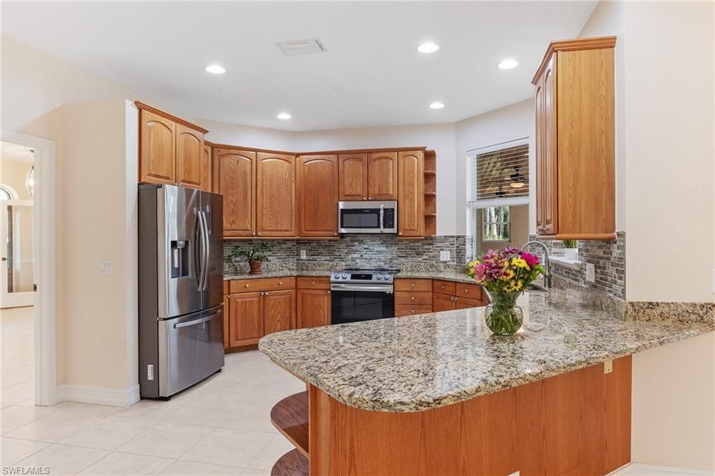 9470 Coralee Ave, Estero, FL 33928 Photo