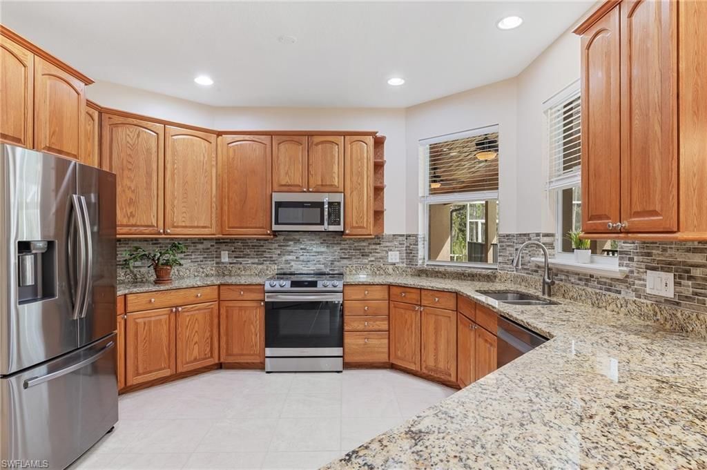 9470 Coralee Ave, Estero, FL 33928 Photo
