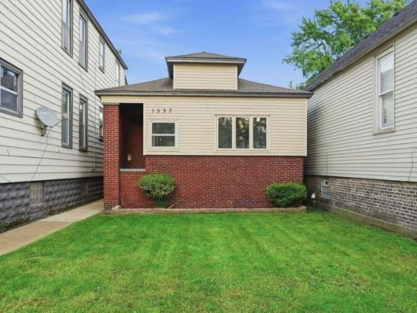 1537 Myrtle Avenue , Whiting, IN 46394