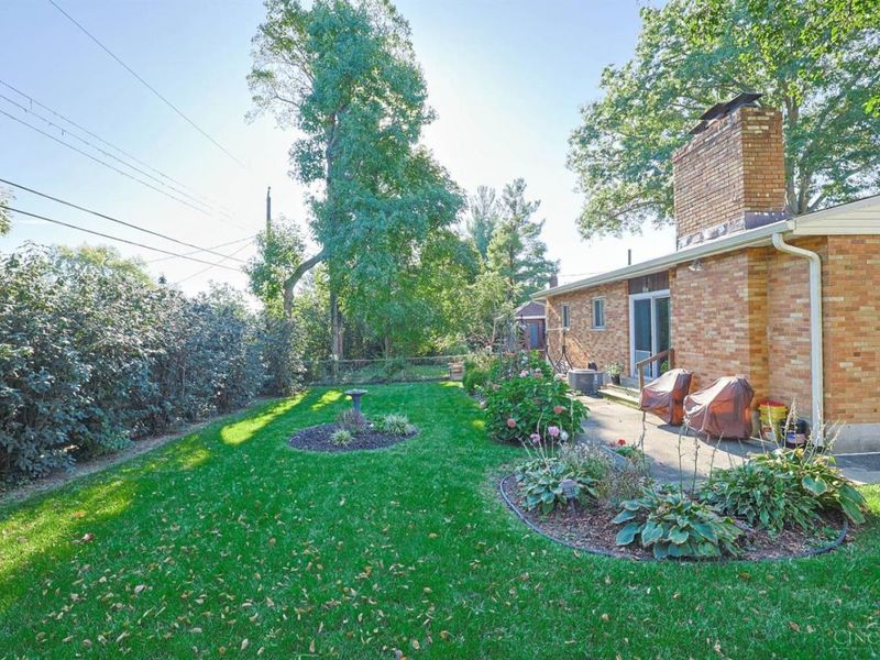 181 Ireland Avenue, Greenhills, OH 45218 Photo 36