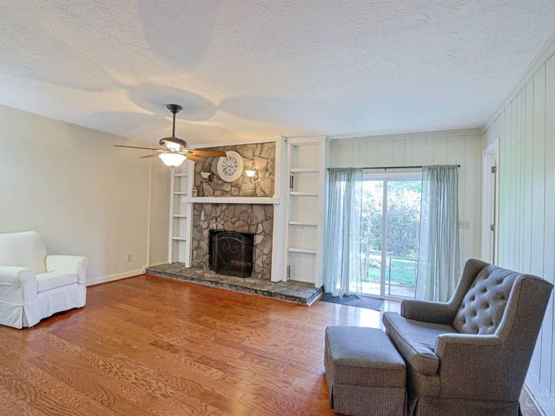 181 Ireland Avenue, Greenhills, OH 45218 Photo 8