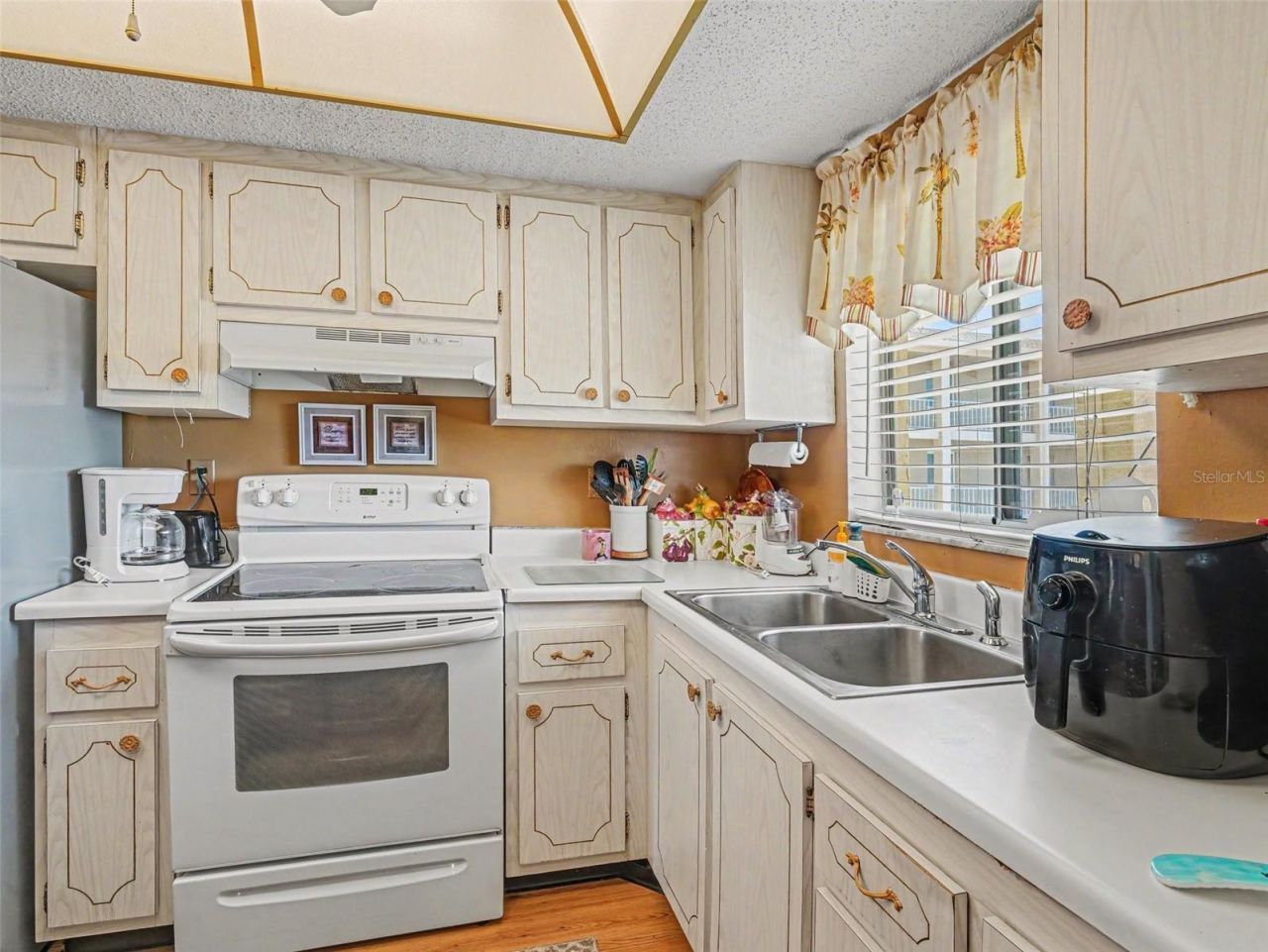 3785 Lake Bayshore Drive , Unit H-405, Bradenton, FL 34205 Photo