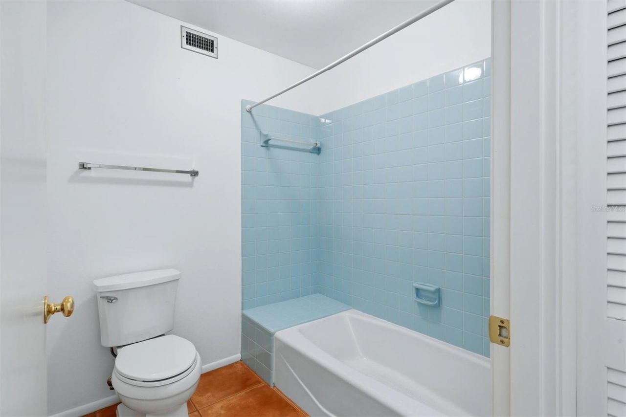 509 Lakeside Drive , Unit 509, Bradenton, FL 34210 Photo
