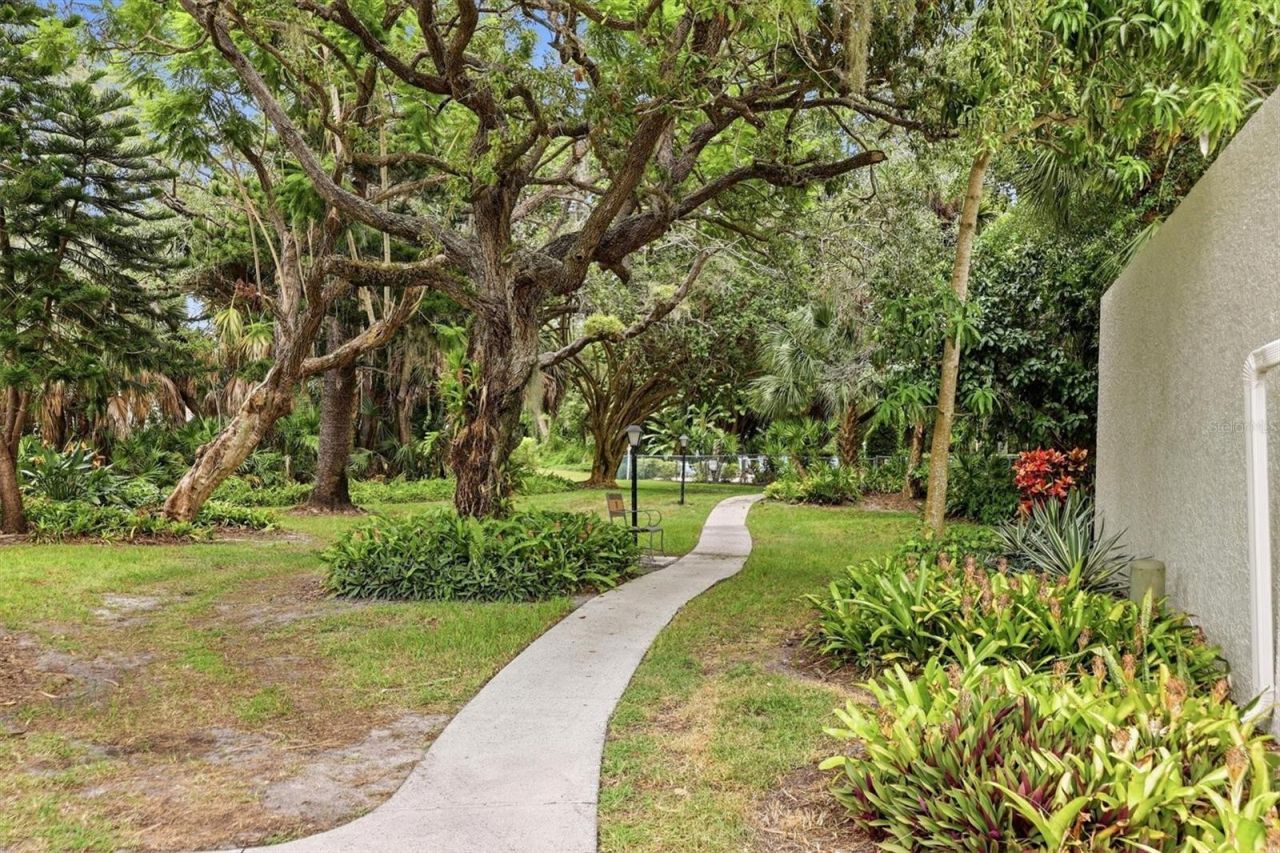 509 Lakeside Drive , Unit 509, Bradenton, FL 34210 Photo