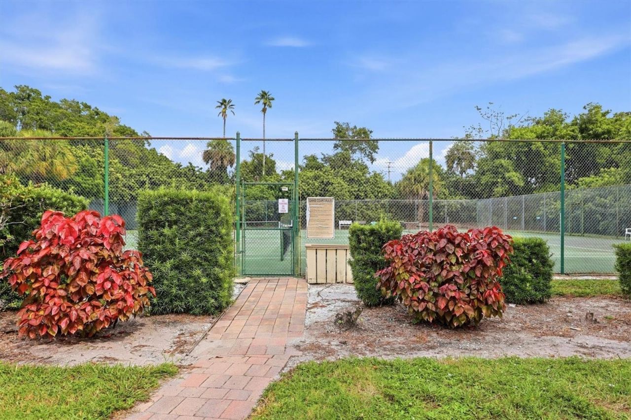 509 Lakeside Drive , Unit 509, Bradenton, FL 34210 Photo