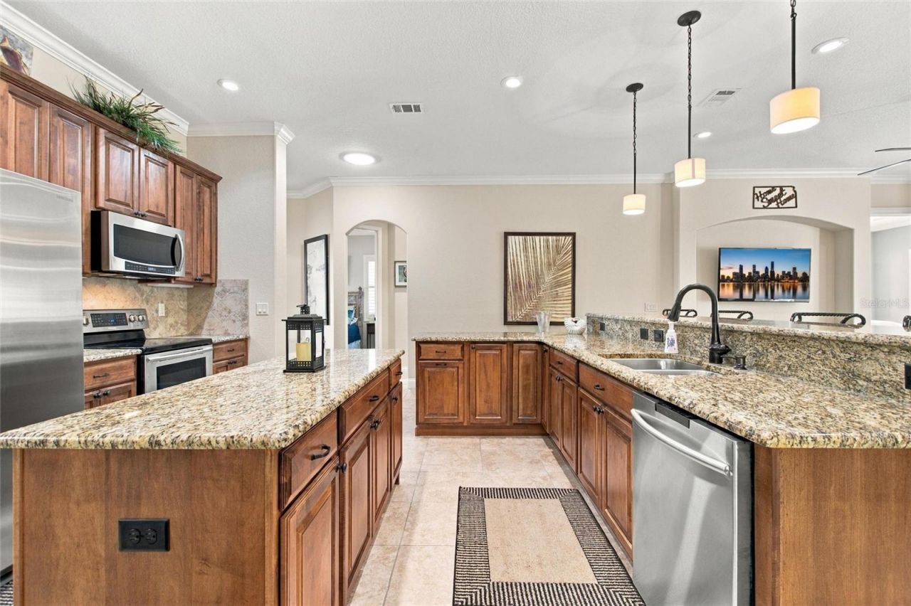 335 Cruisers Drive, Polk City, FL 33868 Photo