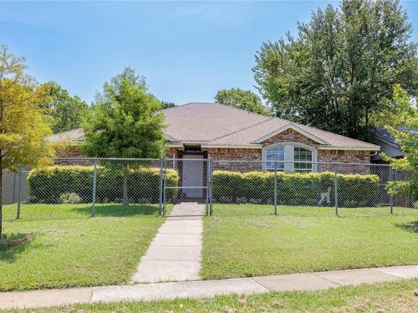 1304 W Mitchell Street, Arlington, TX 76013