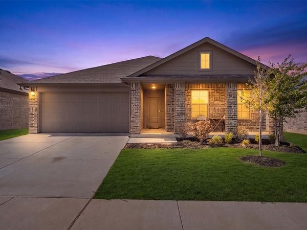 8817 Playmoor Drive, Fort Worth, TX 76131