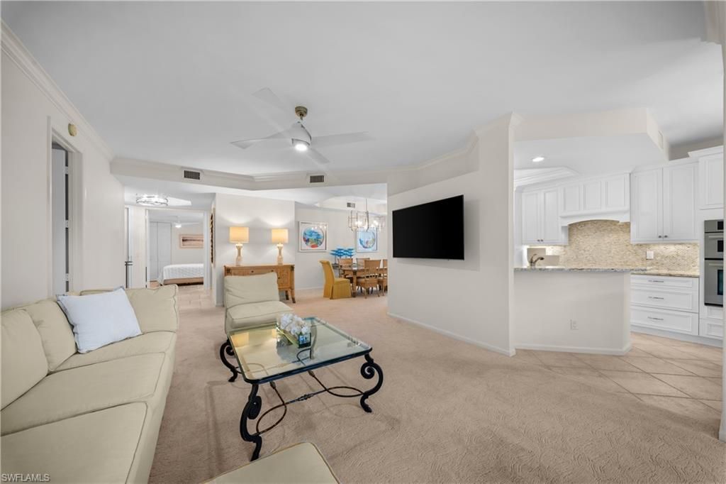 8460 Abbington Cir, Unit 1811, Naples, FL 34108 Photo
