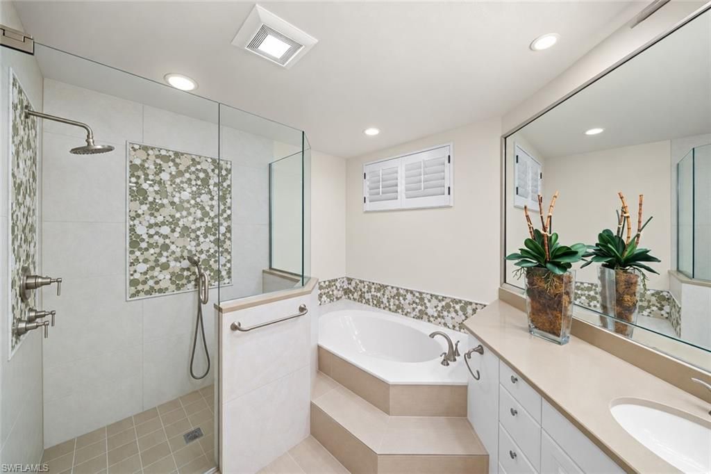 8460 Abbington Cir, Unit 1811, Naples, FL 34108 Photo