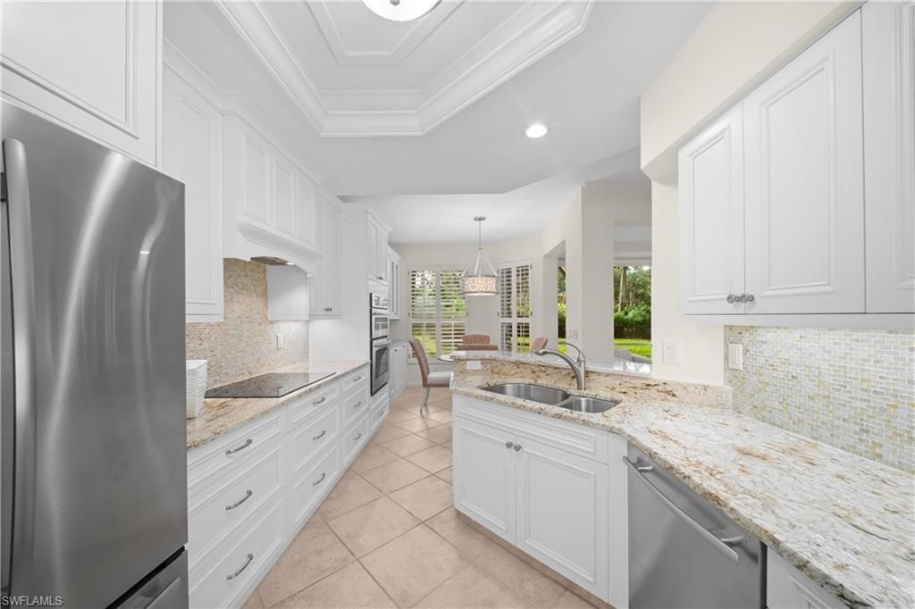 8460 Abbington Cir, Unit 1811, Naples, FL 34108 Photo