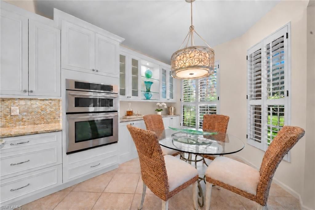 8460 Abbington Cir, Unit 1811, Naples, FL 34108 Photo