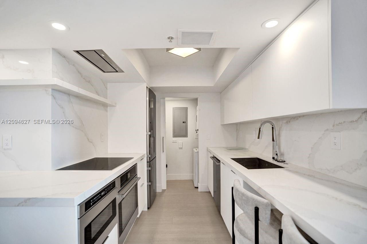 90 Alton Rd , Unit 2407, Miami Beach, FL 33139 Photo