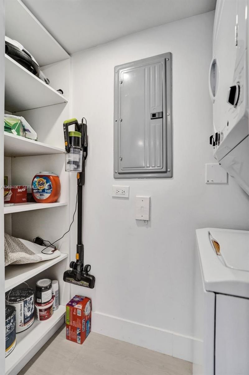90 Alton Rd , Unit 2407, Miami Beach, FL 33139 Photo