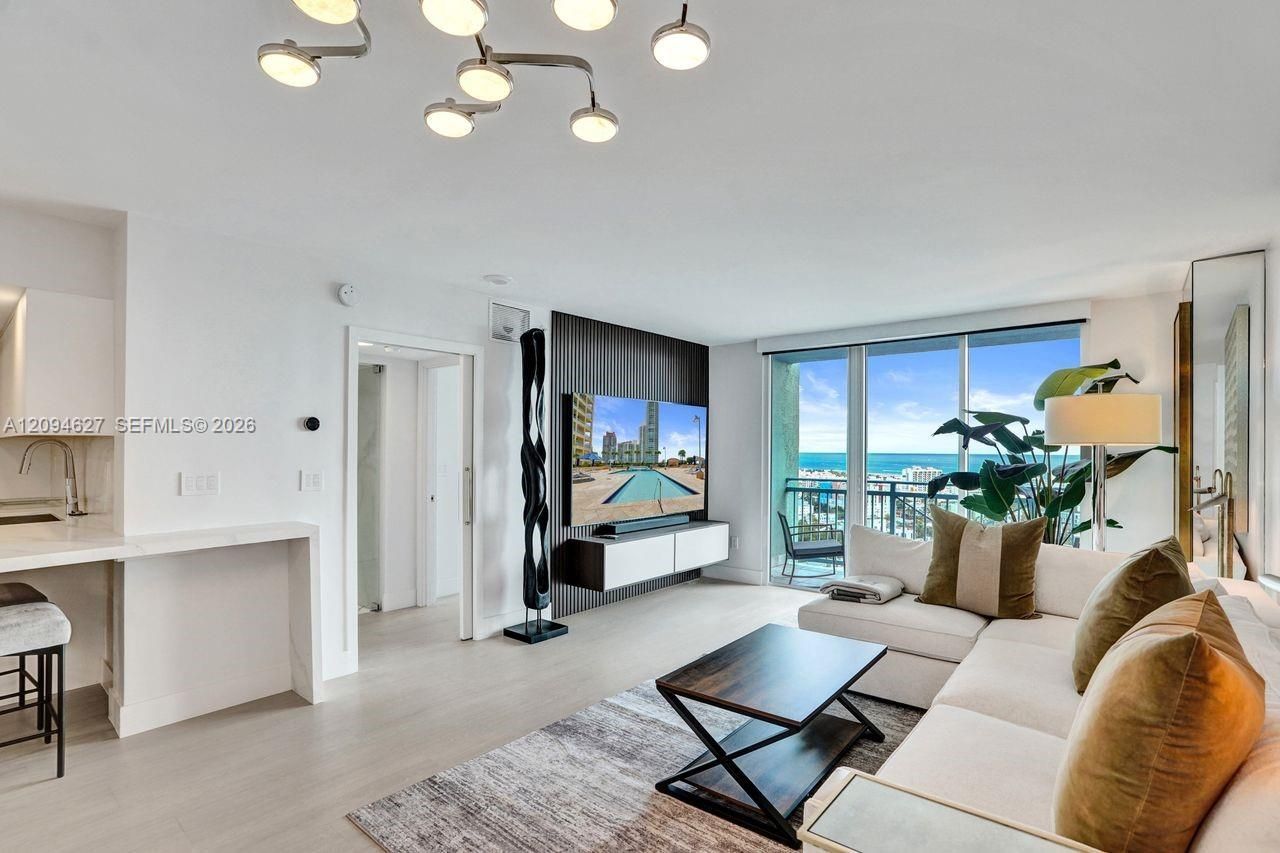 90 Alton Rd , Unit 2407, Miami Beach, FL 33139 Photo