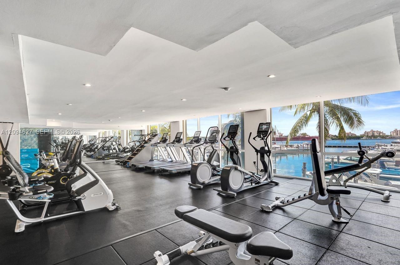90 Alton Rd , Unit 2407, Miami Beach, FL 33139 Photo