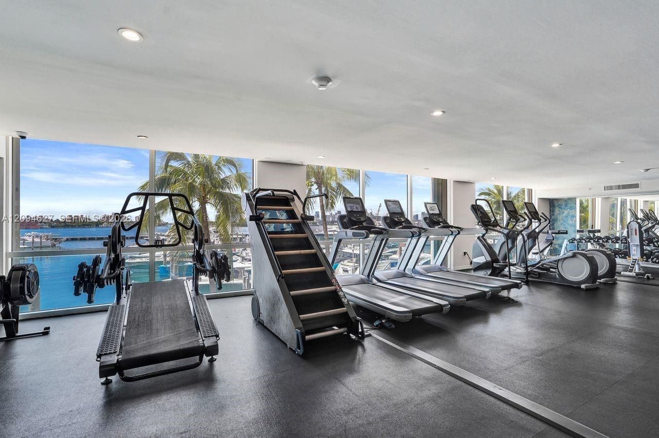 90 Alton Rd , Unit 2407, Miami Beach, FL 33139 Photo