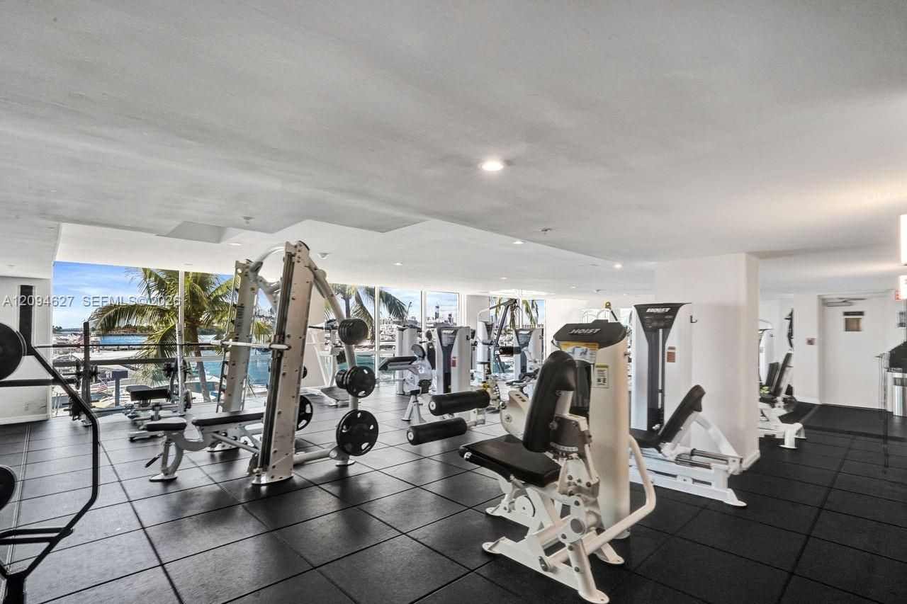 90 Alton Rd , Unit 2407, Miami Beach, FL 33139 Photo