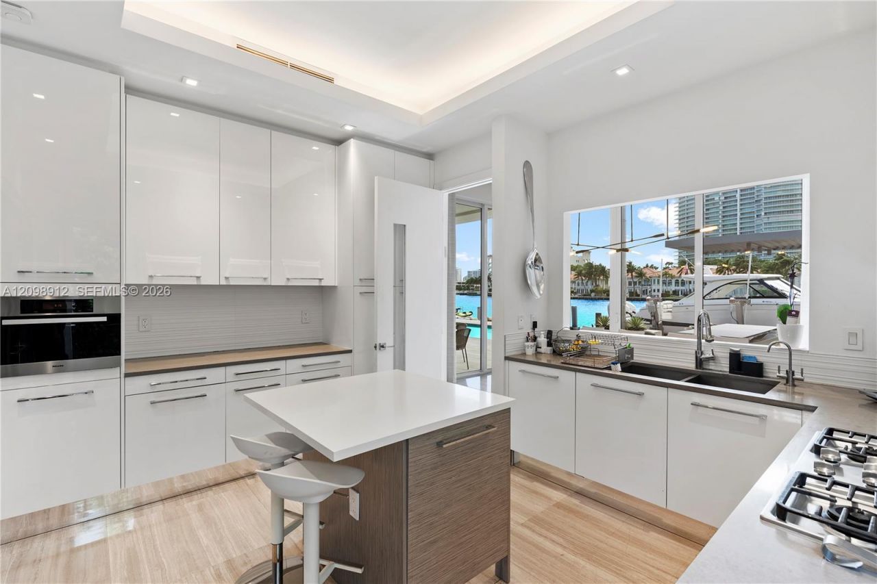 224 S Island , Golden Beach, FL 33160 Photo